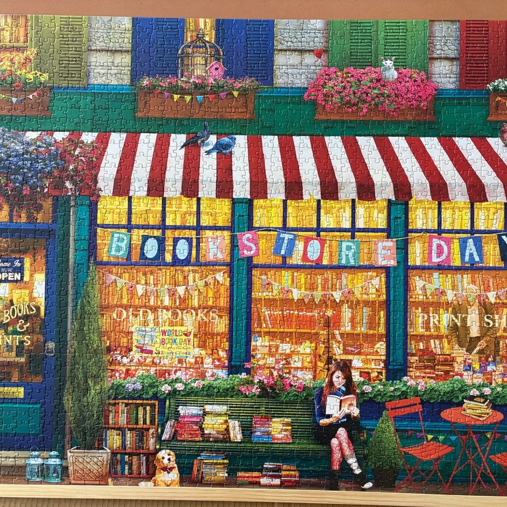 Eurographics “The Old Bookstore” 2000 piece puzzle.